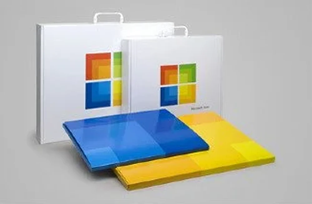 Microsoft Store boxed packaging